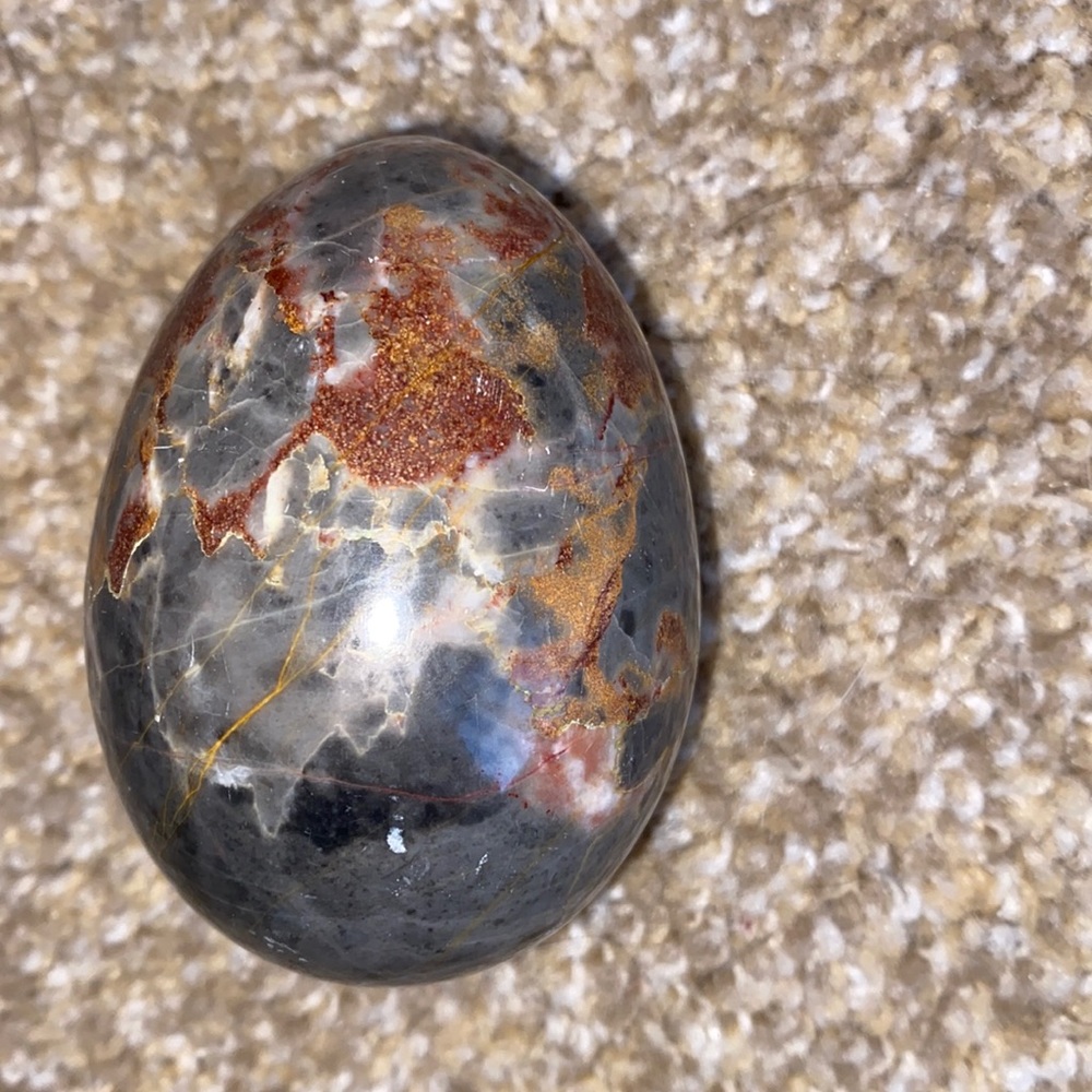 Marble decorative egg with stand